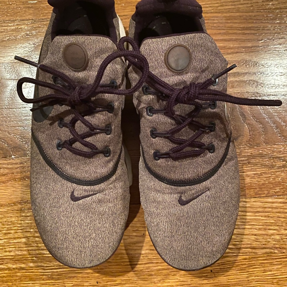 Woman’s Nike shoes